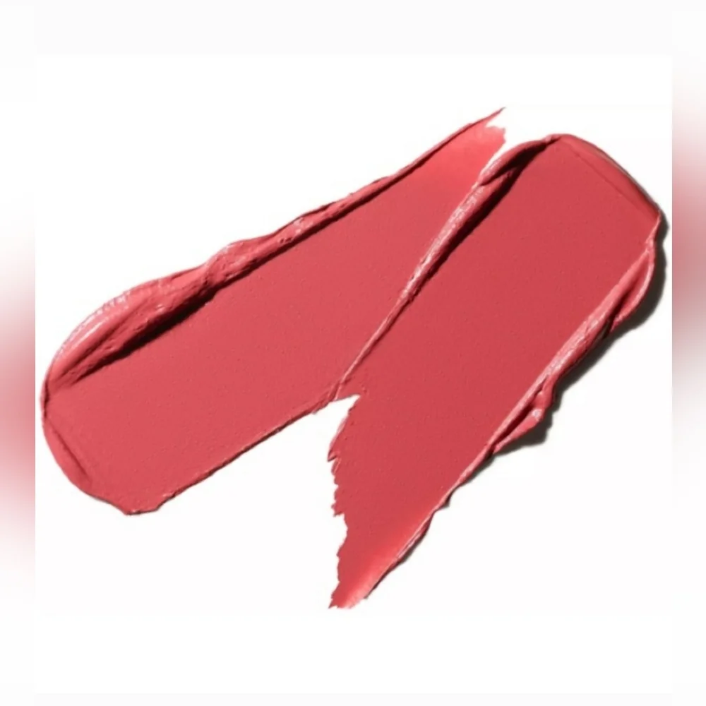 MAC Cosmetics Forever Curious Matte Lipstick Brand New in Box Authentic